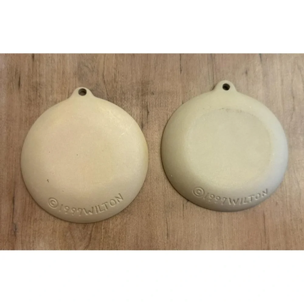 Vintage Wilton 1997 Ceramic Cookie Molds Snowflake Moon Stars Round Ornament Set